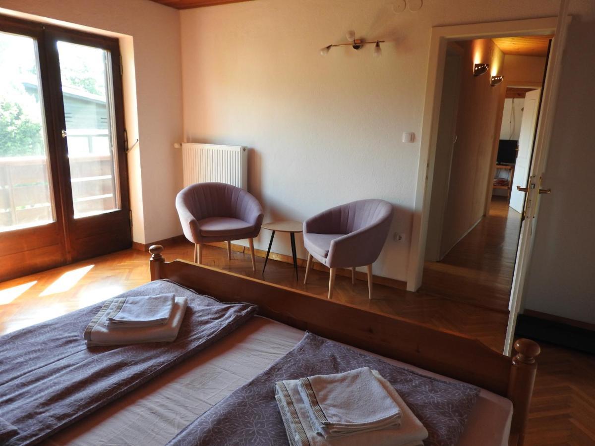 Guest House Vera Bled Bagian luar foto