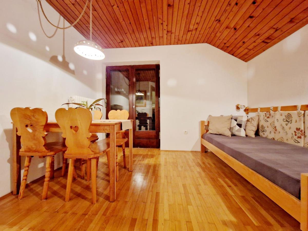 Guest House Vera Bled Bagian luar foto