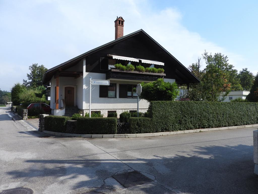 Guest House Vera Bled Bagian luar foto