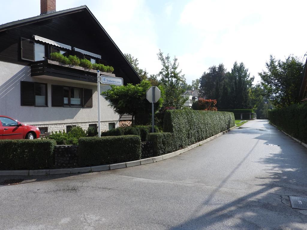 Guest House Vera Bled Bagian luar foto
